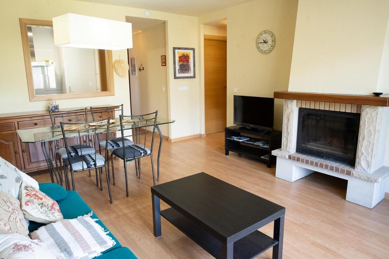 Apartaments Espai D'アヘル エクステリア 写真