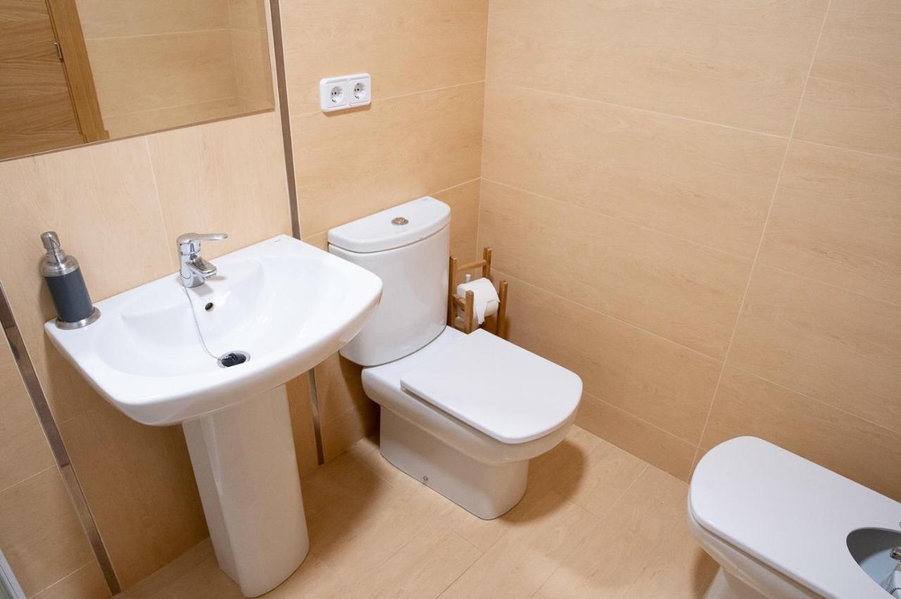 Apartaments Espai D'アヘル エクステリア 写真