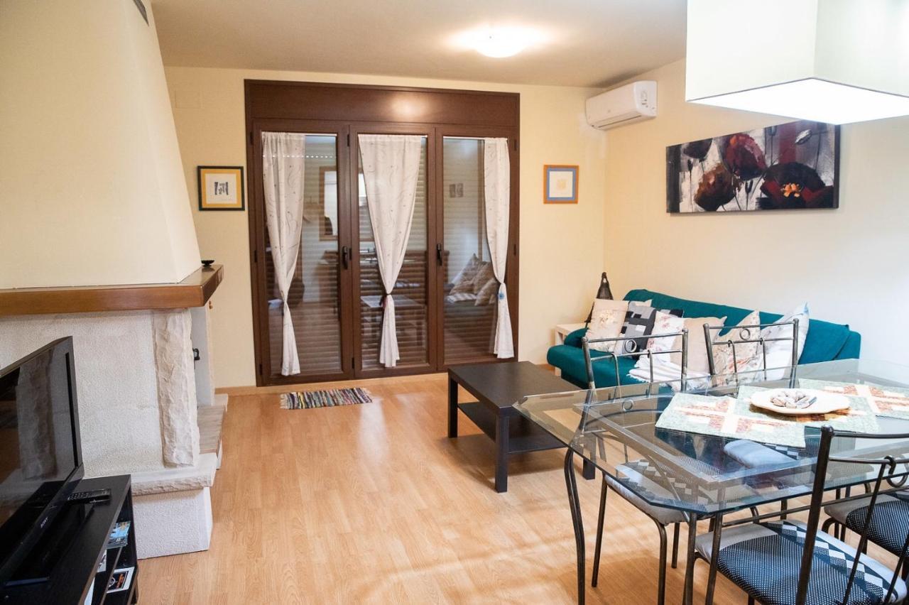 Apartaments Espai D'アヘル エクステリア 写真