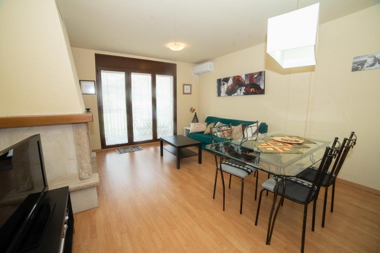 Apartaments Espai D'アヘル エクステリア 写真